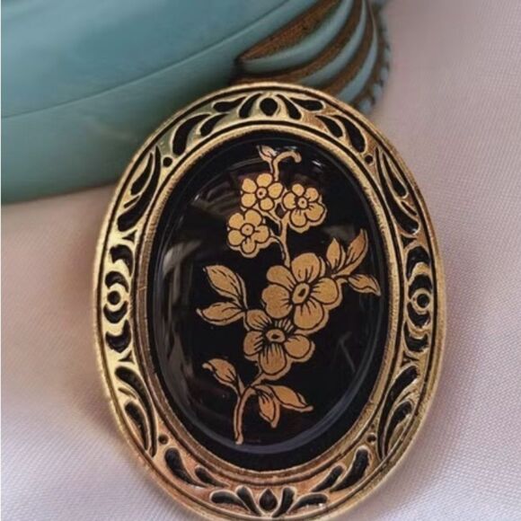 Vintage West Germany Black and Gold Floral Scarf Clip - Picture 3 of 9